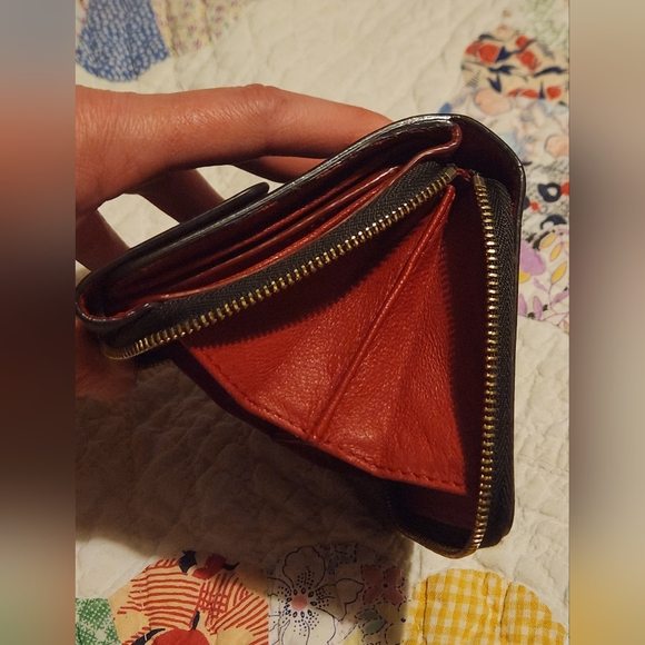 CELINE Logo Leather Trifold Wallet/9X2033 - Picture 13 of 15